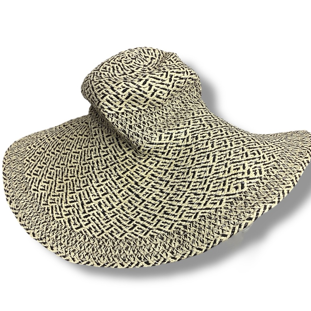 Gap Beige Woven Floppy Sun Hat with Black and Silver Accents